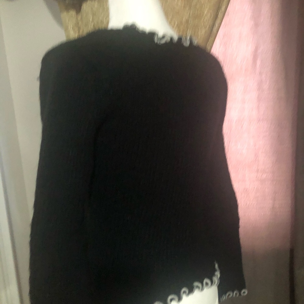 Sweater - Picture 2 of 3